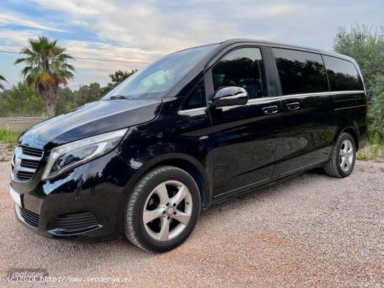 Mercedes Clase V 220 d Avantgarde Largo de 2015 con 189.000 Km por 35.000 EUR. en Barcelona