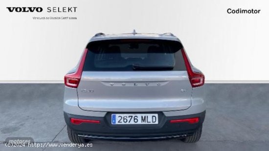 Volvo XC40 XC40 Plus, B3 mild hybrid, Gasolina, Dark de 2023 con 29.000 Km por 39.990 EUR. en Huelva