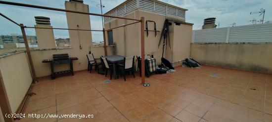 SE VENDE ATICO / DUPLEX  /ASCENSOR / GARAJE / LISTO PARA VIVIR - ALICANTE