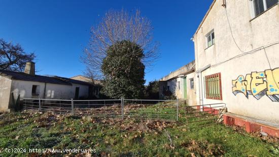  FINCA RUSTICA DE CULTIVO CON NAVES GANADERAS EN CORRALES DEL VINO - ZAMORA 