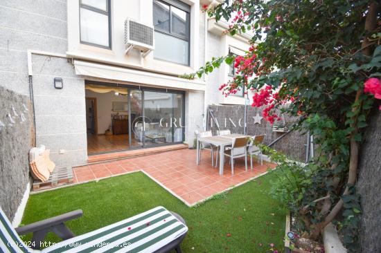  FUNCIONAL CASA EN QUINT MAR CON JARDÍN PRIVADO - BARCELONA 