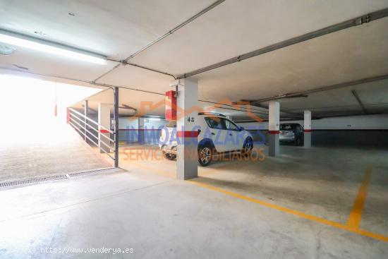 PLAZA DE GARAJE CON MUY BUEN ACCESO EN LA ZONA DE LA AVENIDA 13 DE OCTUBRE, EN LOS ALCÁZARES - MURC