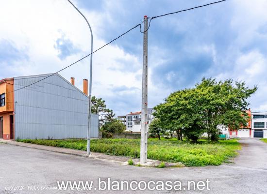 CONJUNTO DE TRES SOLARES EN VENTA ZONA BOSQUE (CARBALLO) - A CORUÑA