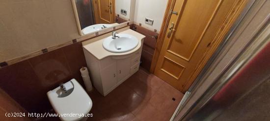 Piso a la venta en Puerto de Sagunto, centrico, 4 habitaciones y 1 baño con ascensor. - VALENCIA