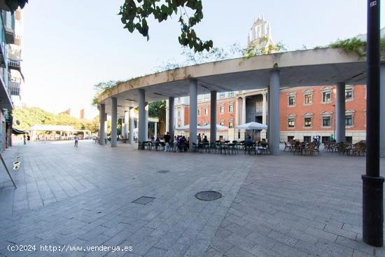 ¡Vivienda espaciosa y céntrica en Murcia, perfecta para familias grandes o inversores! - MURCIA