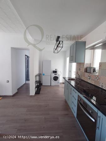 ¡Listo para entrar a vivir! Moderno y amplio apartamento en zona céntrica - ALICANTE