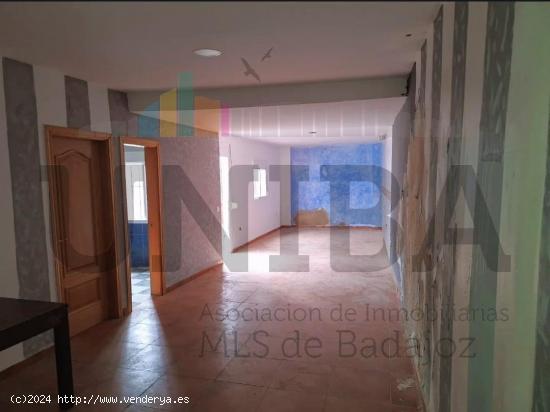 Casa para reformar en el Casco Antiguo - BADAJOZ