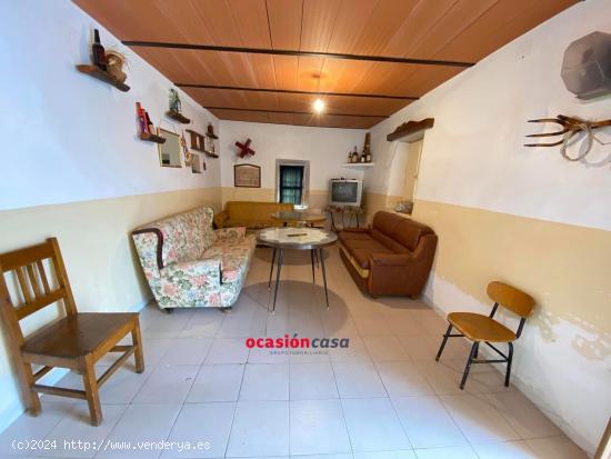 CASA CON TEJADO NUEVO A LA VENTA - CORDOBA