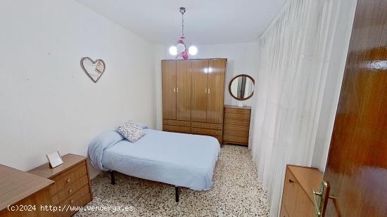 VIVIENDA DE CUATRO DORMITORIOS Y DOS BAÑOS EN ZONA ENSANCHE-CIRCUNVALACIÓN - ALBACETE