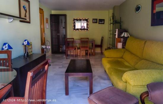 Se Vende ESTUPENDO piso de Dos Dormitorios en el CORAZÓN de Los BOLICHES. - MALAGA