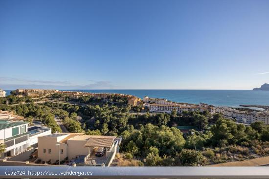 Espectacular apartamento con vistas panorámicas al maar en Altea (Mascarat) - ALICANTE