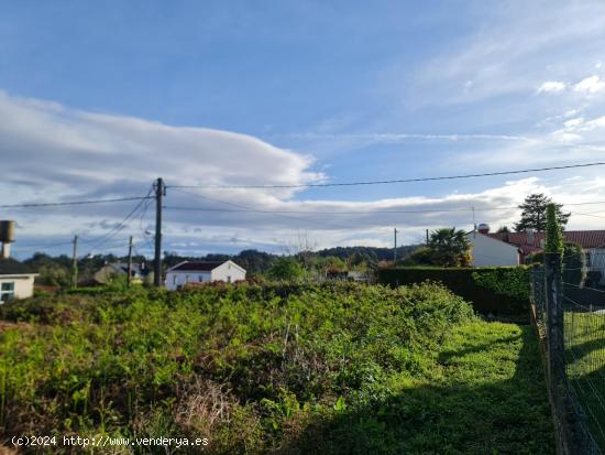  PARCELA URBANA EN MAIANCA (OLEIROS) - A CORUÑA 