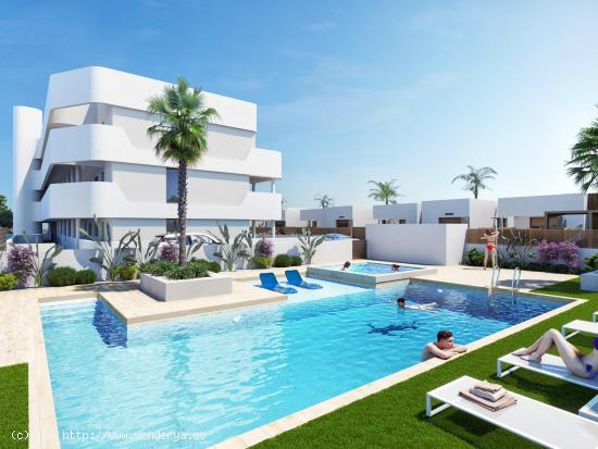 Complejo residencial de nueva construcción en Los Alcázares - MURCIA