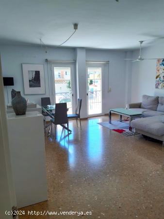 Piso en venta con INQUILINOS, solo para INVERSORES en HUERTA NUEVA, ESTEPONA - MALAGA