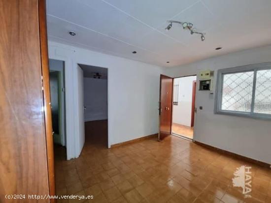 Se Vende en Hospitalet de Llobregat - BARCELONA