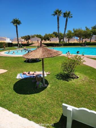  BONITO BUNGALOW PLANTA BAJA, 3 DORMITORIOS, A 500 METROS DE LA PLAYA DE LA MATA - ALICANTE 