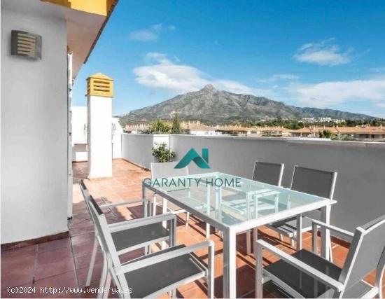 Ático en venta en La Dama de Noche-La Alzambra, Marbella - MALAGA