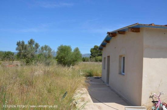 CASITA CON TERRENO EN CONSELL - BALEARES