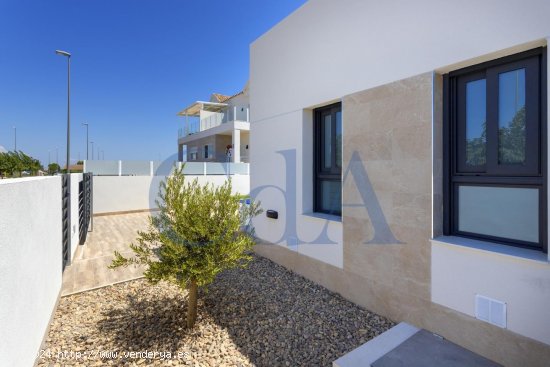 Villa en venta en Daya Nueva (Alicante)