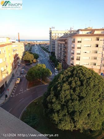  SE VENDE PISO EN LA SEXTA PLANTA. CERCA DE LA PLAYA Y DEL CENTRO DE VINAROS - CASTELLON 