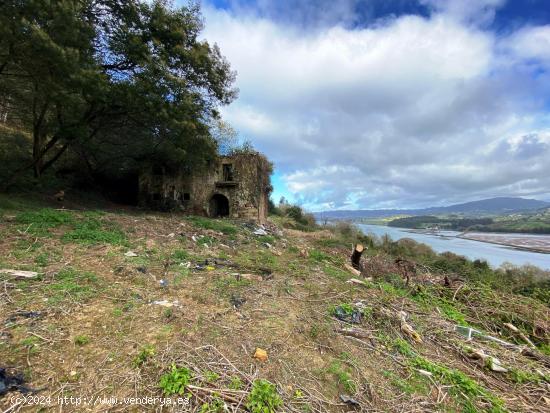 EXCLUSIVA PROPIEDAD CON VISTAS A LA RIA Y 70 HECTAREAS DE TERRENO - ASTURIAS