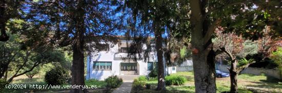  CASA-CHALÉ CON TERRENO EN EL CORAZÓN DE MOREDA (ALLER) ASTURIAS - ASTURIAS 