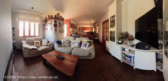 Chalet a 1 km de Ciutadella en zona muy tranquila - BALEARES