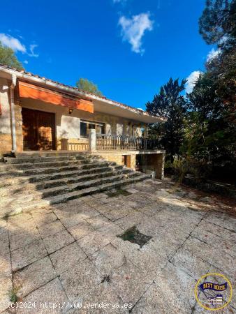 CHALET EN VENTA - CUENCA