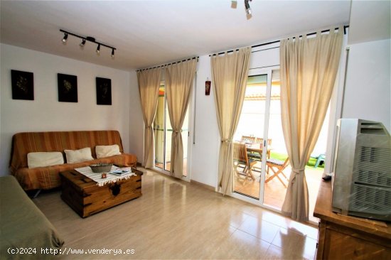 Unifamiliar adosada en venta  en Mont-roig del Camp - Tarragona