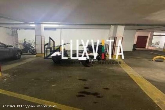 EN VENTA PLAZA DE GARAJE EN EL CENTRO DE LOS CRISTIANOS