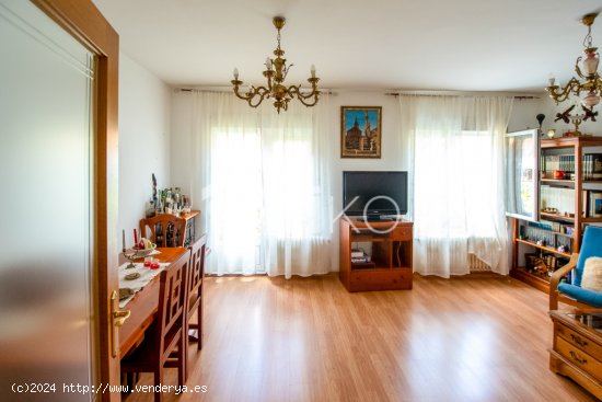  Chalet adosado de 129 m² Calle las Acederas (Ribaseca), 24391 Santovenia de la Valdoncina (León) 