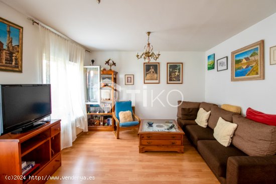 Chalet adosado de 129 m² Calle las Acederas (Ribaseca), 24391 Santovenia de la Valdoncina (León)