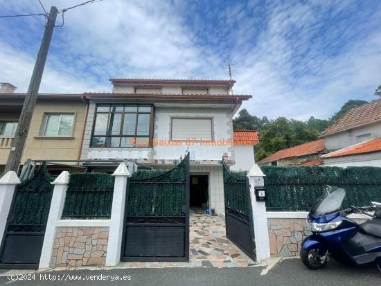  REF 4121 CASA PAREADA 6 DORM. CON PARCELA Y ANEXO DE ALMACÉN ( A CAÑIZA ) - PONTEVEDRA 