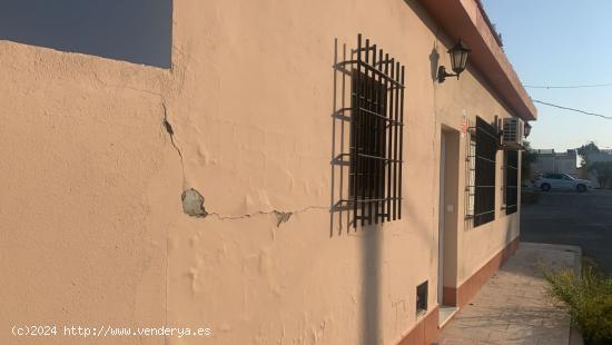 TERRENO URBANO CON VIVIENDA EN BARRIO JARANA - CADIZ