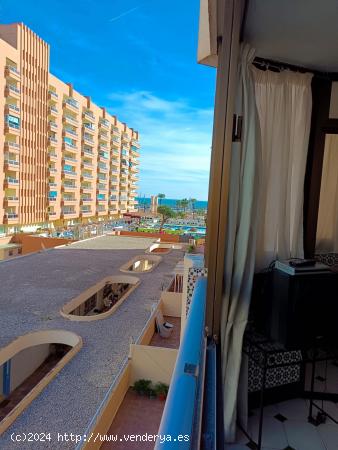  se vende amplio piso a tan solo 100 metros de la playa Centro Fuengirola - MALAGA 