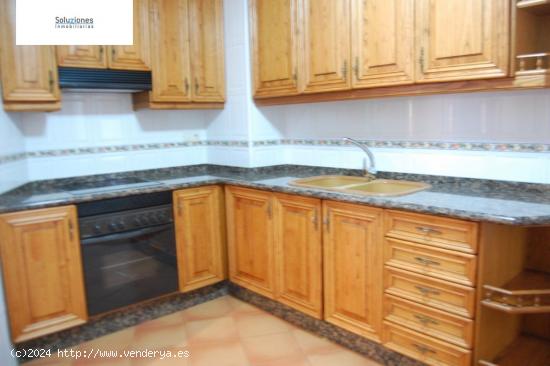  APARTAMENTO JUNTO A GLORIETA DE LA TAMOS - ALBACETE 