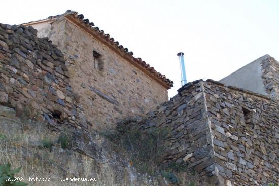 VENDO CASA CONSTRUIDA EN PIEDRA ,  DIAFANA EN ALCALA DE MONCAYO - ZARAGOZA