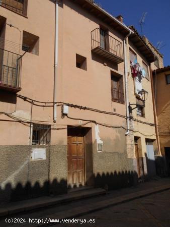 SE VENDE CASA EN BARRIO DE LA ALMEHORA - ZARAGOZA