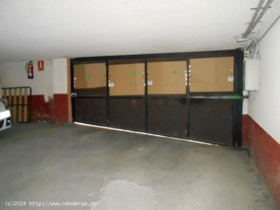 SE VENDE PLAZA DE GARAJE PARA MOTO - ZARAGOZA