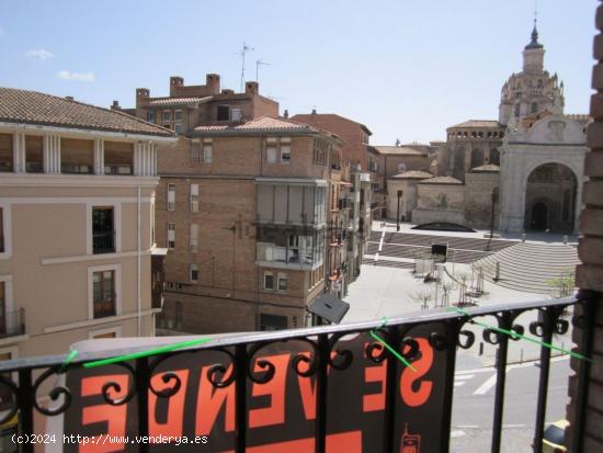 SE ALQUILA OFICINA EN PLAZA LA SEO - ZARAGOZA