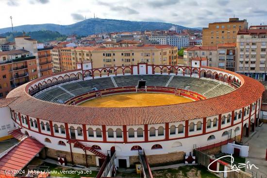 Se traspasa tienda de Ropa, en Calle Campo, centro de Soria - SORIA