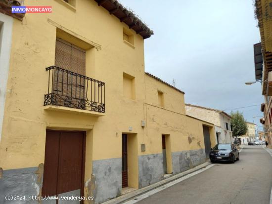  Se vende casa con solar anexo en el centro de Novallas - ZARAGOZA 