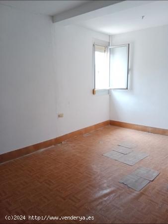 Venta de Piso Pleno Casco Antiguo de Logroño, 3 habitaciones, balcones - LA RIOJA