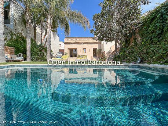  Espectacular casa de pueblo con piscina - BARCELONA 