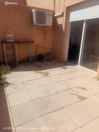 API LUNA VENDE ATICO DUPLEX EN EL CENTRO - ALBACETE