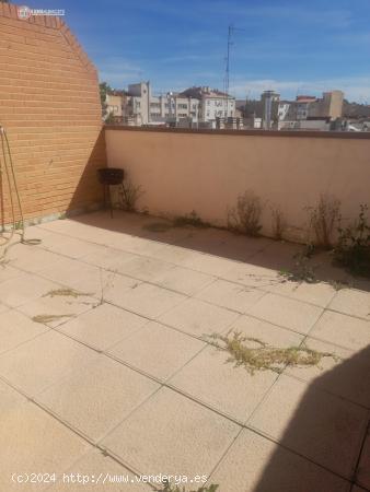 API LUNA VENDE ATICO DUPLEX EN EL CENTRO - ALBACETE