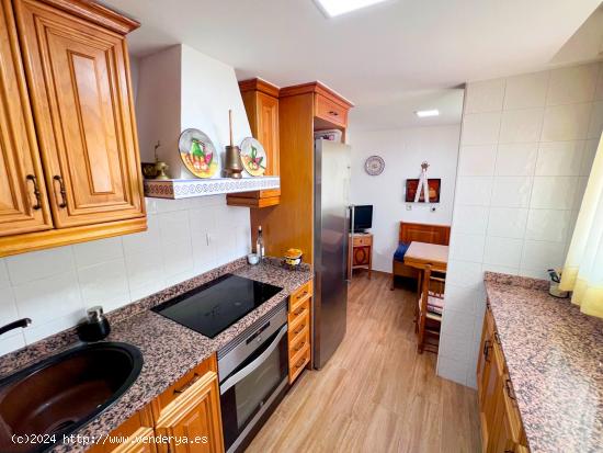 KASAURBANA ofrece en venta CHALET ADOSADO en ZONA COMUNIDADES - VALDEMORO - MADRID