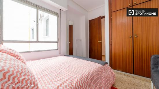 Dormitorio 5 - cama doble - VALENCIA