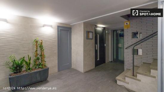 Apartamento de 3 dormitorios en alquiler en Sants - BARCELONA