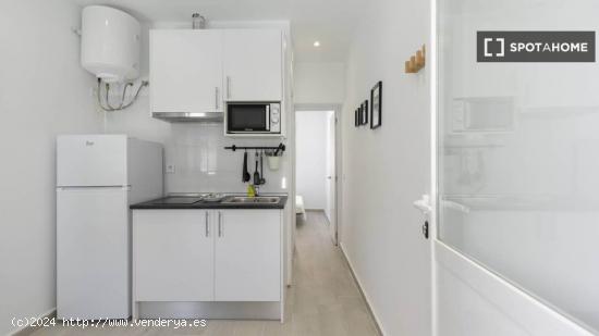 Elegante apartamento de 1 dormitorio en alquiler en Usera, Madrid - MADRID